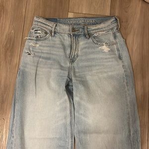 super cute low rise baggy jeans from american eagle